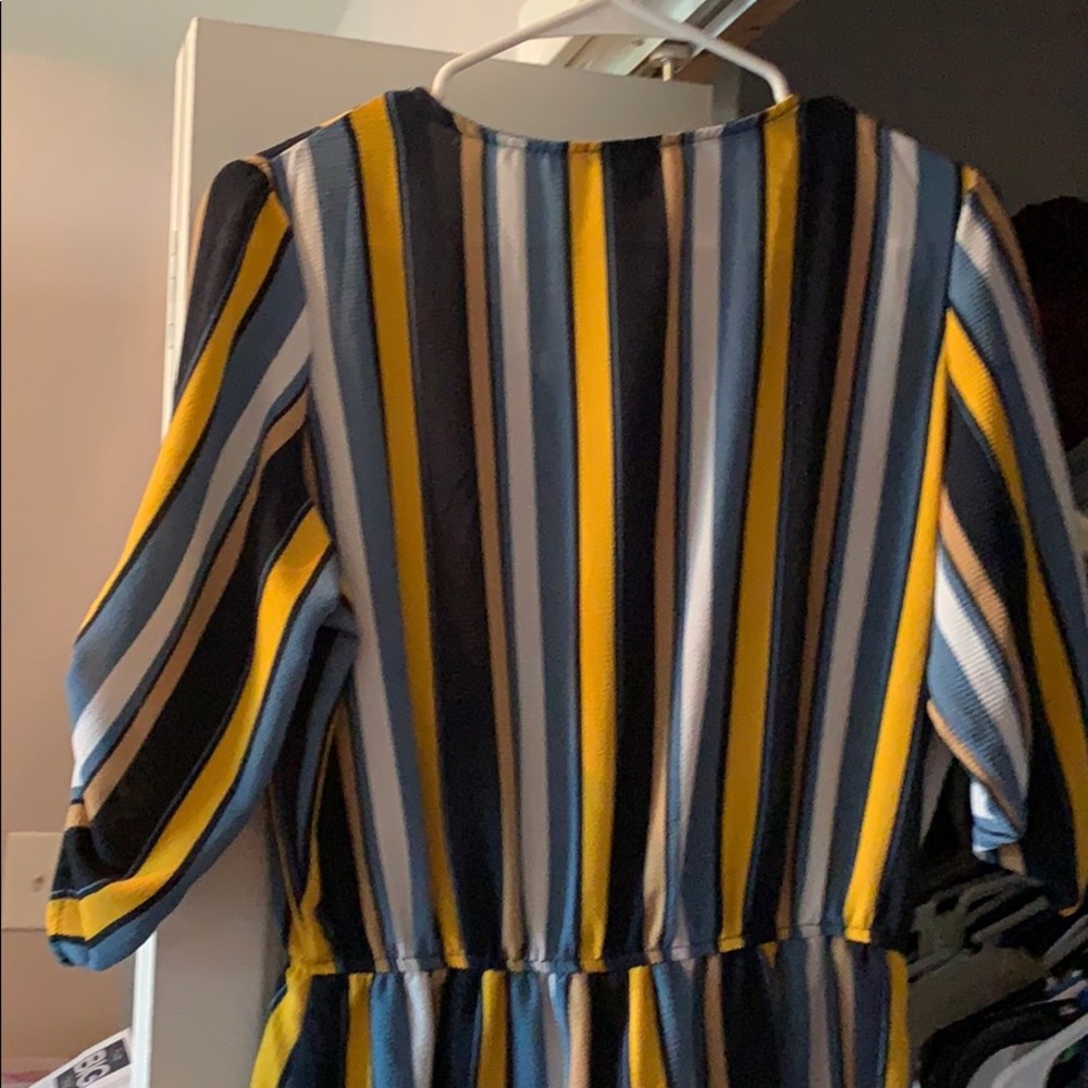 Dress - Picture 3 of 3